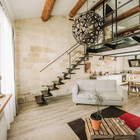 Duplex climatisé centre ancien 7min à pied du palais 6 couchages Avignon Exterior foto