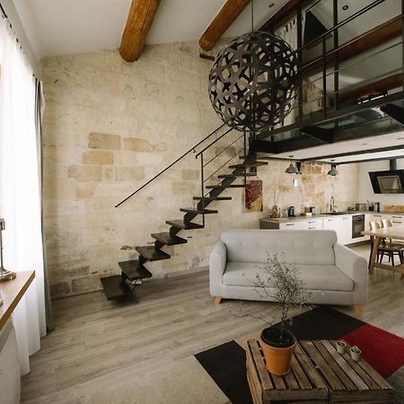 Duplex climatisé centre ancien 7min à pied du palais 6 couchages Avignon Exterior foto