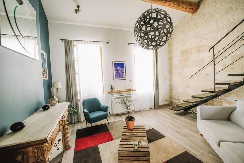 Duplex climatisé centre ancien 7min à pied du palais 6 couchages Avignon Exterior foto
