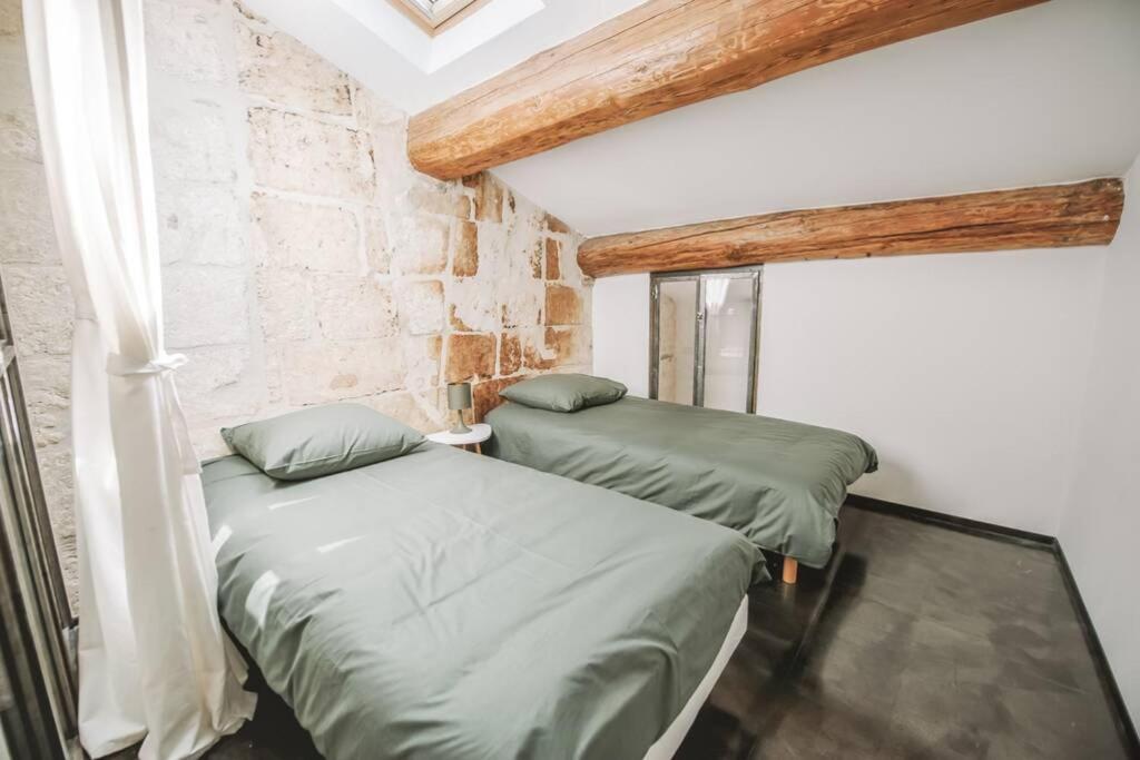 Duplex climatisé centre ancien 7min à pied du palais 6 couchages Avignon Exterior foto